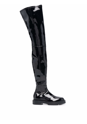 Givenchy high-shine finish round-toe boots - Black