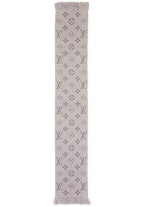 louis vuitton Louis Vuitton Logo Scarf in Taupe - Taupe. Size all.
