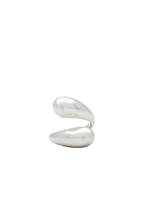 SOKO Twisted Dash Ring in Metallic Silver. Size 6, 8.