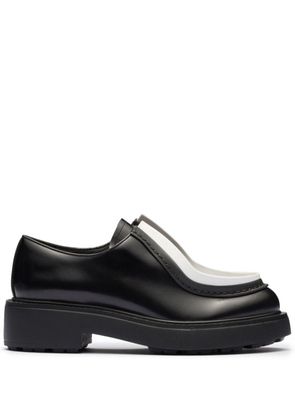 Prada contrast-trim leather lace-up shoes - Black