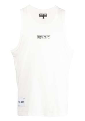 izzue logo-print sleeveless top - White