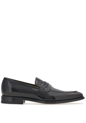 Ferragamo pointed-toe leather loafers - Black