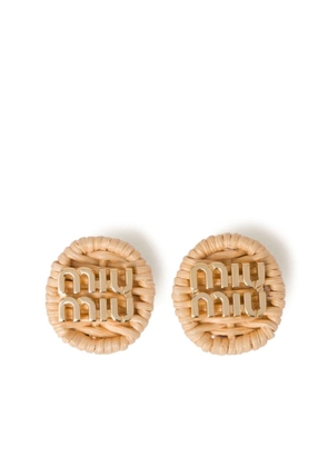 Miu Miu logo-plaque woven clip-on earrings - Neutrals