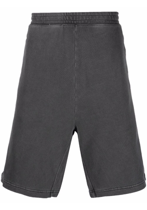 Carhartt WIP rear logo-patch shorts - Grey