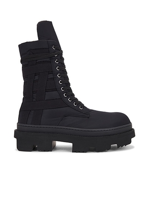 DRKSHDW by Rick Owens Army Megatooth Ankle Boot in Black - Black. Size 43 (also in 42, 44).