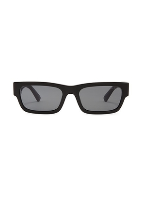 Prada Rectangular Frame Sunglasses in Black - Black. Size all.