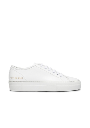 Common Projects Tournament Low Platform Super Sneaker in White. Size 37, 39, 40.