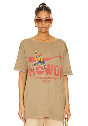 The Laundry Room Howdy Coke Oversized Tee in Brown. Size L, S, XL, XS.