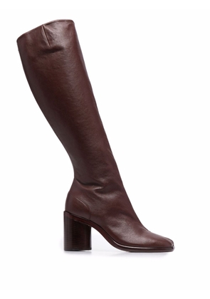 Maison Margiela Tabi 80mm knee-high boots - Brown