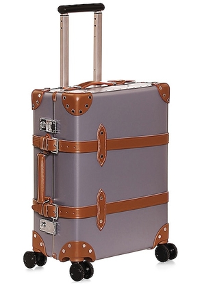 Globe-Trotter Carry On Case 40x55x21cm in Grey & Caramel - Grey. Size all.