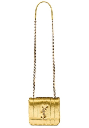 Saint Laurent Small Vicky Chain Bag in Anis - Yellow. Size all.