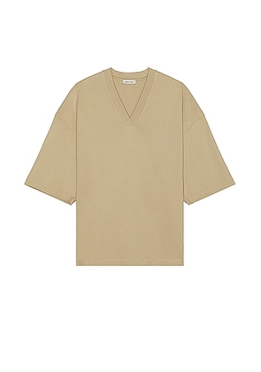 Fear of God Milano V Neck Tee in Dune - Cream. Size XL/1X (also in L, M).