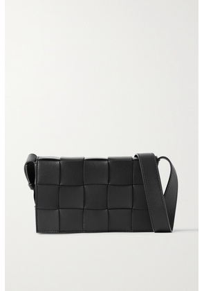 Bottega Veneta - Cassette Small Intrecciato Leather Shoulder Bag - Black - One size