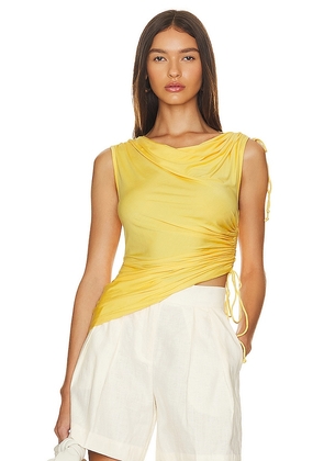 L'Academie Greava Top in Yellow. Size XL.