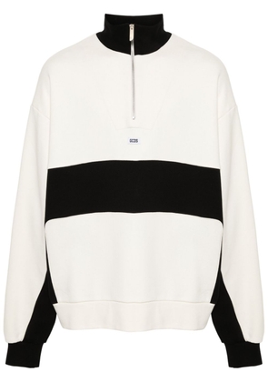 Gcds logo-appliqué half-zipped sweatshirt - Neutrals