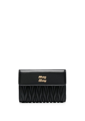 Miu Miu logo-lettering matelassé wallet - Black
