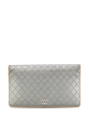 CHANEL Pre-Owned CC diamond-quilted bi-fold wallet - Silver