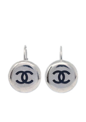 CHANEL Pre-Owned 1997 CC silver-plated earrings