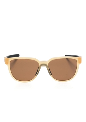 Oakley Actuator rectangle-frame sunglasses - Neutrals