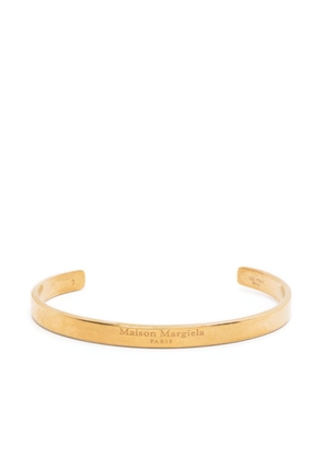 Maison Margiela logo-engraved cuff bracelet - Gold