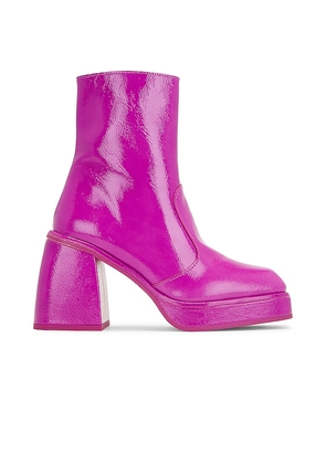 Free People Ruby Shine Platform Boot in Pink. Size 37.5.