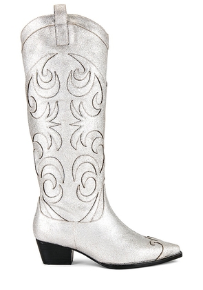 RAYE Appaloosa Boot in Metallic Silver. Size 10, 7.5, 8.