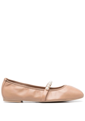 Stuart Weitzman Goldie pearl-embellished leather flats - Pink