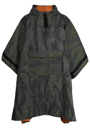 Mostly Heard Rarely Seen camouflage-pattern quilted hooded poncho - Green