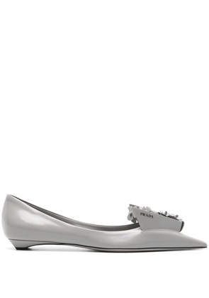 Prada floral-appliqué leather ballerina shoes - Grey