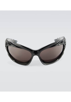 Balenciaga Extreme Logo-Decal sunglasses