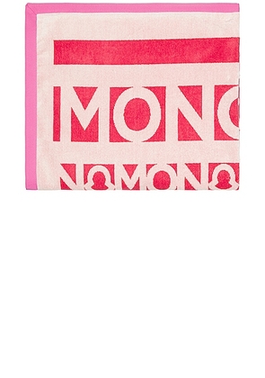 Moncler Logo Print Towel in Pink - Pink. Size all.