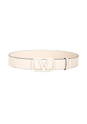 Valentino Garavani V Logo Signature 30 Belt in Light Ivory - Ivory. Size 65 (also in 70).