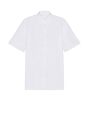 Maison Margiela Popeline Short Sleeve Shirt in White - White. Size 40 (also in ).