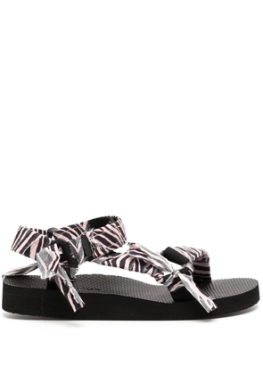 Arizona Love Trekky zebra-print sandals - Black