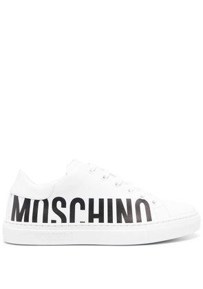 Moschino logo-print low-top sneakers - White