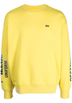 izzue logo-patch drop-shoulder sweatshirt - Yellow