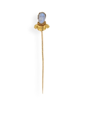 Pragnell Vintage 1837-1901 15kt yellow gold Sir John Falstaff moonstone pin