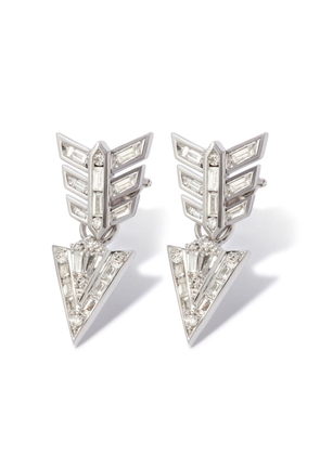 Annoushka 18kt white gold Deco Feather Arrow diamond drop earrings - Silver