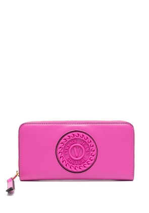 Versace Jeans Couture logo-debossed zipped wallet - Pink
