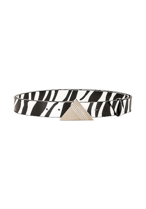 THE ATTICO Zebra Belt in White & Black - White. Size M (also in ).