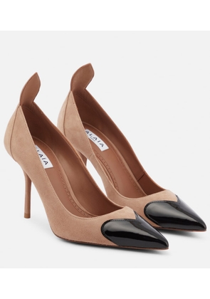 Alaïa Heart suede and patent leather pumps