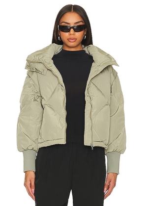 Toast Society Neptune Puffer in Olive. Size S.