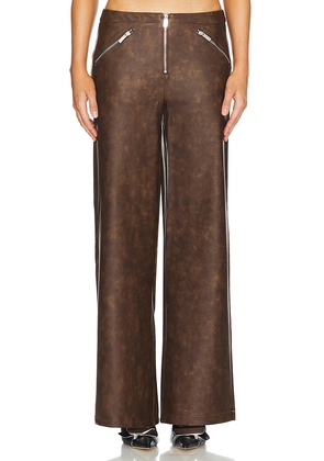WeWoreWhat Faux Leather Zipper Fly Pant in Brown. Size 00, 10, 12, 14, 2, 4, 6, 8.