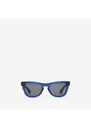 Burberry Arch Sunglasses