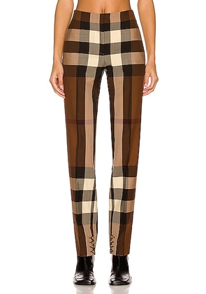 Burberry Aimie Pant in Dark Birch Brown Check - Brown. Size 0 (also in ).