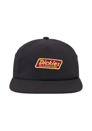 Dickies Low Profile Cap in Black.