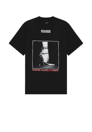 Pleasures Heel T-shirt in Black. Size XL/1X.