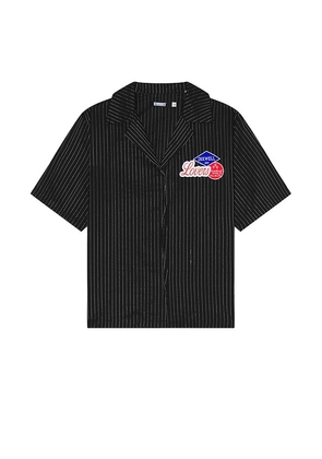 Renowned Crinkle Lovers Patch Button Up Shirt in Black. Size M, S, XL/1X.