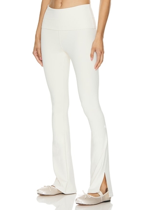 STRUT-THIS The Rollover Pant in White. Size M, S, XL, XS.