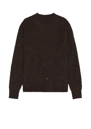 JACQUEMUS Le Cardigan Pau in Dark Brown - Chocolate. Size L (also in M, XL/1X).